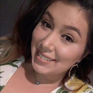 Meet your Posher, Marissa